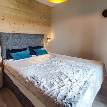 Chalets Lumi - Valmorel Hotel *